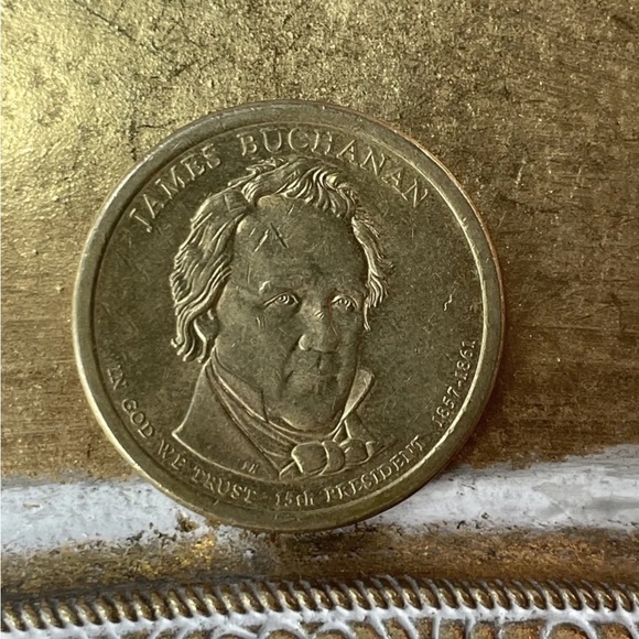 2010 D - James Buchanan Presidential Golden Dollar Coin - Picture 2 of 4